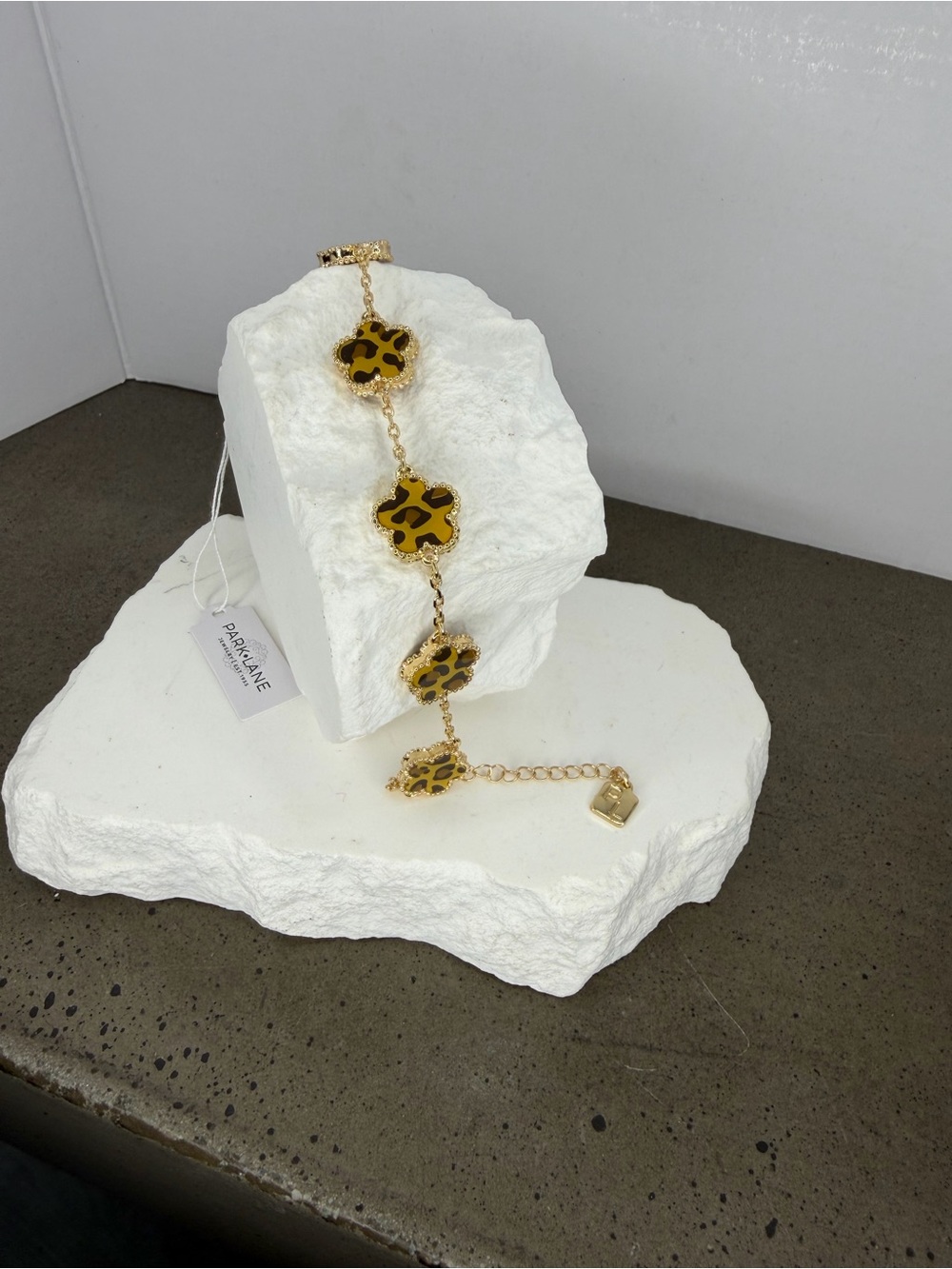 Park Lane Women’s Leopard Ivy Bracelet Gold Tone Animal Print Clover Bracelet - Picture 3 of 3